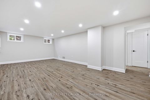 Photo 23 at 75 Beswick Drive, Central Newmarket, Newmarket