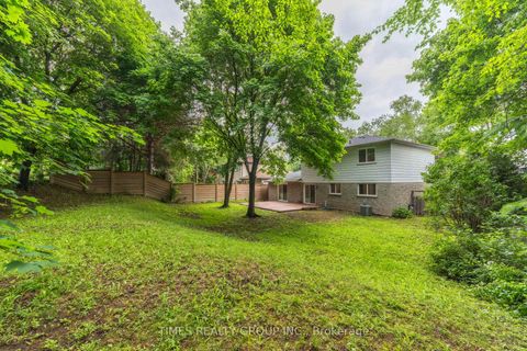 Photo 31 at 75 Beswick Drive, Central Newmarket, Newmarket