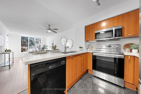 Photo 3 at 204 - 55 Harrison Garden Boulevard, Willowdale East, Toronto