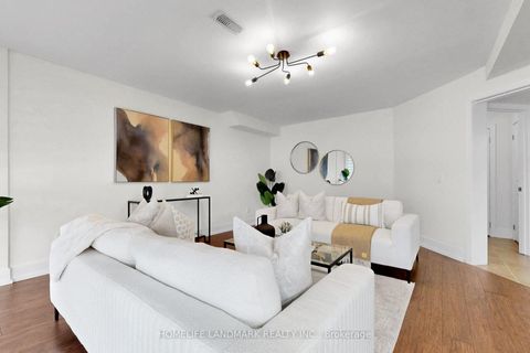 Photo 5 at 17 Thorncrest Drive, Patterson, Vaughan