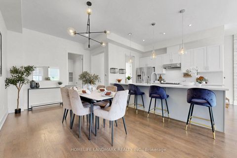 Photo 18 at 17 Thorncrest Drive, Patterson, Vaughan
