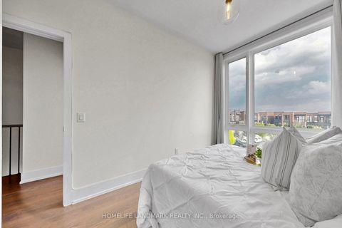 Photo 41 at 17 Thorncrest Drive, Patterson, Vaughan