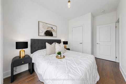 Photo 42 at 17 Thorncrest Drive, Patterson, Vaughan