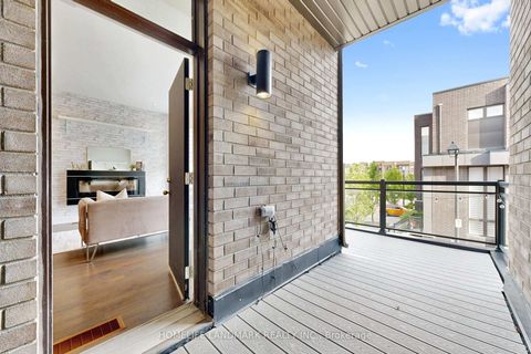 Photo 46 at 17 Thorncrest Drive, Patterson, Vaughan