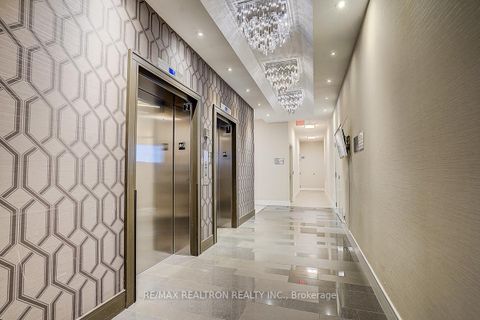 Photo 5 at SW 321 - 9191 Yonge Street, Langstaff, Richmond Hill