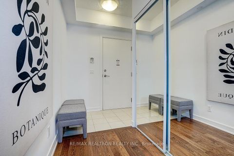 Photo 9 at SW 321 - 9191 Yonge Street, Langstaff, Richmond Hill