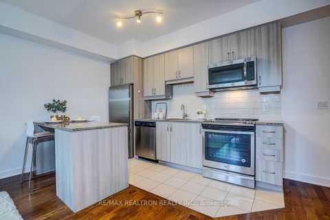 Photo 14 at SW 321 - 9191 Yonge Street, Langstaff, Richmond Hill
