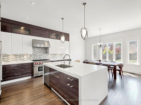 Photo 6 at 55 Bond Crescent, Oak Ridges, Richmond Hill