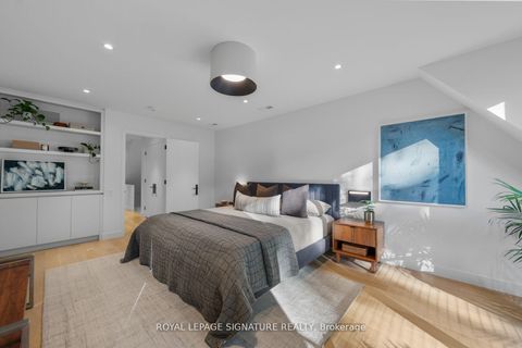 Photo 19 at 174 Kenilworth Avenue, The Beaches, Toronto