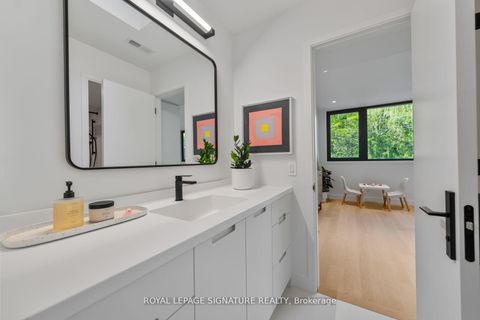 Photo 29 at 174 Kenilworth Avenue, The Beaches, Toronto