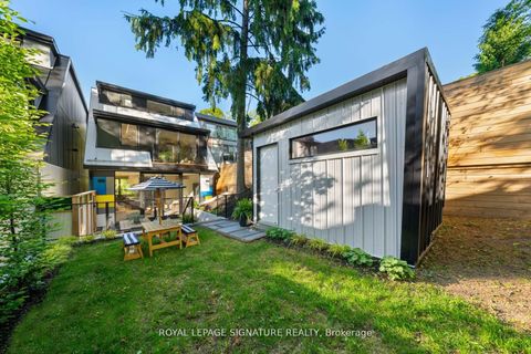 Photo 45 at 174 Kenilworth Avenue, The Beaches, Toronto
