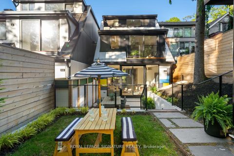 Photo 48 at 174 Kenilworth Avenue, The Beaches, Toronto