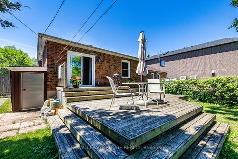 Photo 3 at 89 Vanbrugh Avenue, Cliffside, Toronto