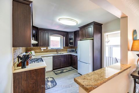 Photo 8 at 89 Vanbrugh Avenue, Cliffside, Toronto