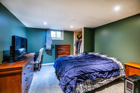 Photo 18 at 89 Vanbrugh Avenue, Cliffside, Toronto