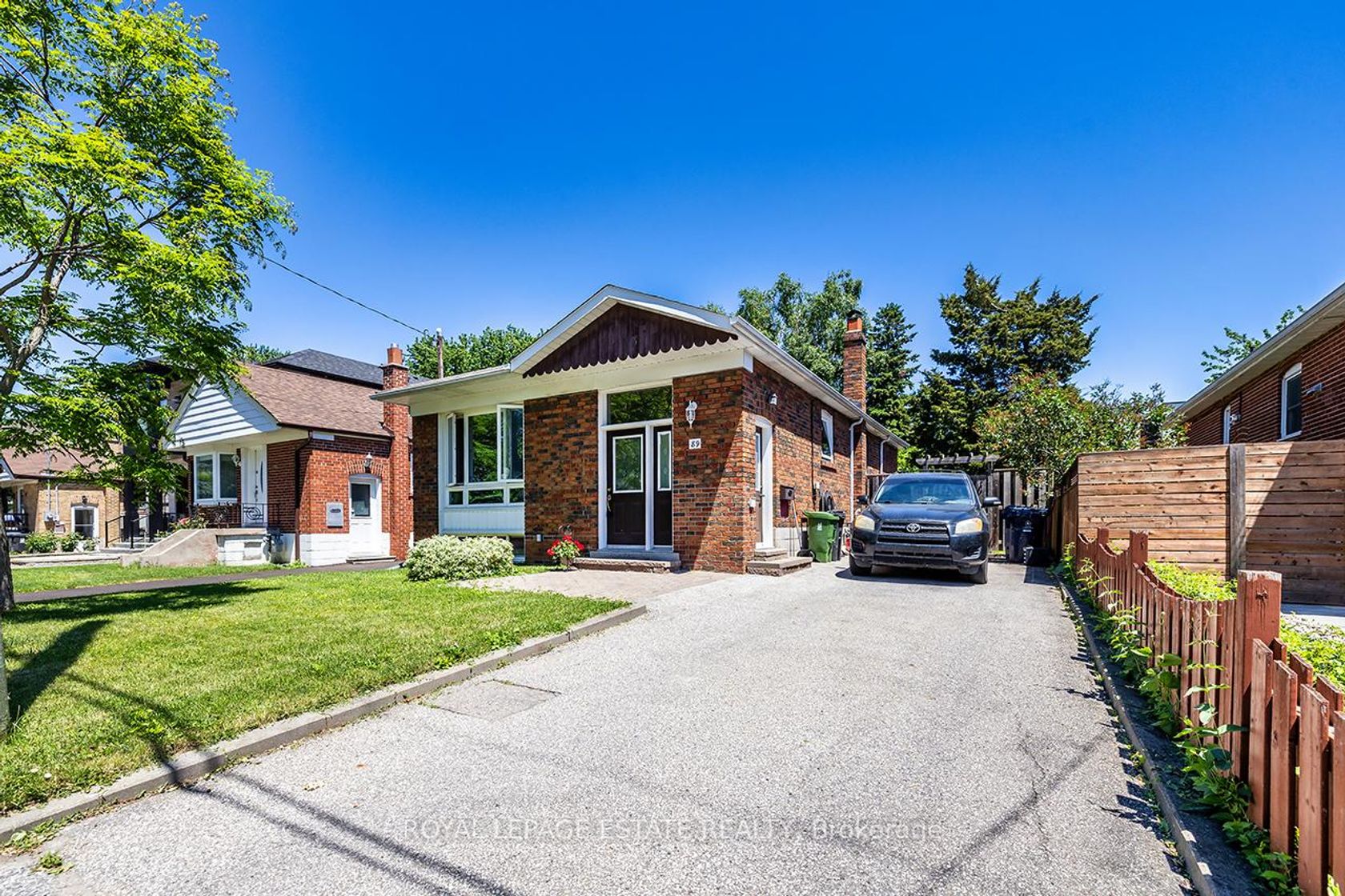 89 Vanbrugh Avenue, Cliffside, Toronto photo number 2