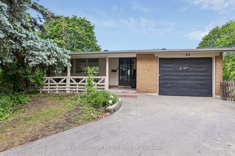 Photo 0 at 33 Kendleton Drive, Jamestown, Toronto