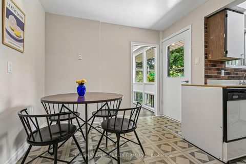 Photo 9 at 33 Kendleton Drive, Jamestown, Toronto