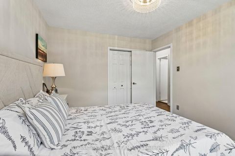Photo 18 at 33 Kendleton Drive, Jamestown, Toronto