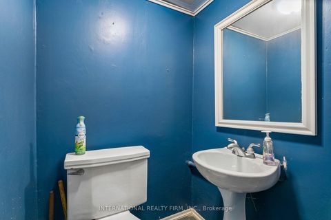 Photo 38 at 33 Kendleton Drive, Jamestown, Toronto