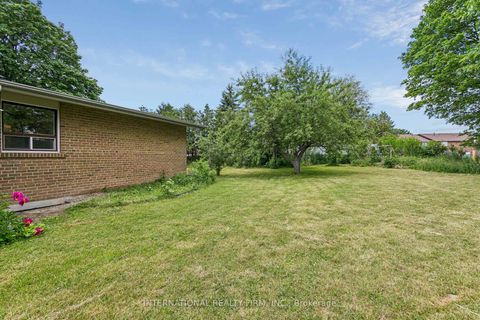 Photo 42 at 33 Kendleton Drive, Jamestown, Toronto