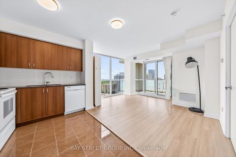 Photo 6 at 2009 - 5740 Yonge Street, Newtonbrook West, Toronto