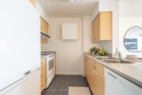 Photo 3 at 908 - 61 Heintzman Street, Junction Area, Toronto