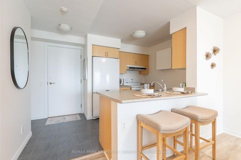 Photo 6 at 908 - 61 Heintzman Street, Junction Area, Toronto
