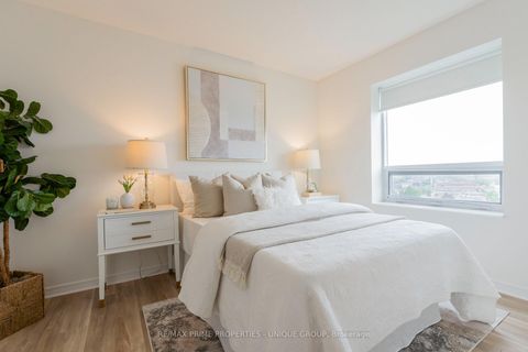 Photo 15 at 908 - 61 Heintzman Street, Junction Area, Toronto