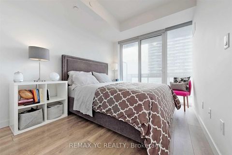 Photo 8 at 2212 - 8 Eglinton Avenue E, Mount Pleasant East, Toronto