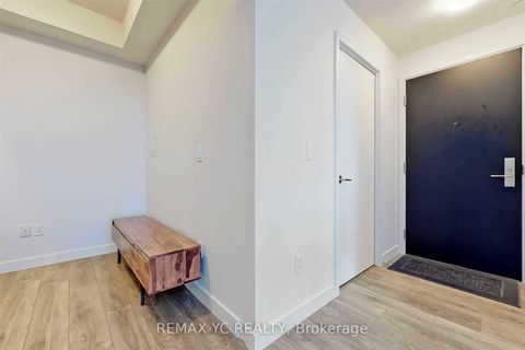 Photo 11 at 2212 - 8 Eglinton Avenue E, Mount Pleasant East, Toronto