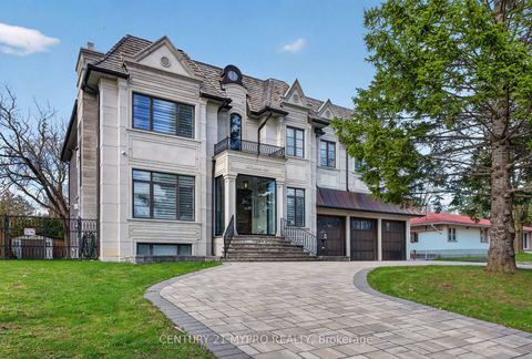 Photo 2 at 20 Uplands Avenue, Uplands, Vaughan