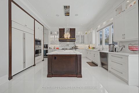 Photo 14 at 20 Uplands Avenue, Uplands, Vaughan
