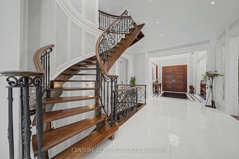 Photo 17 at 20 Uplands Avenue, Uplands, Vaughan