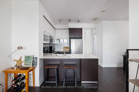 Photo 9 at 1401 - 530 St Clair Avenue W, Cedarvale, Toronto