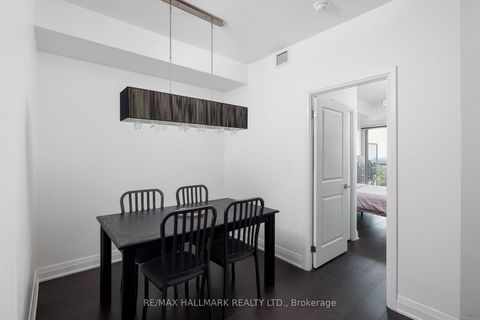 Photo 11 at 1401 - 530 St Clair Avenue W, Cedarvale, Toronto