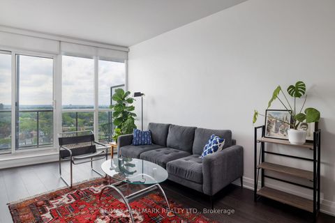 Photo 15 at 1401 - 530 St Clair Avenue W, Cedarvale, Toronto