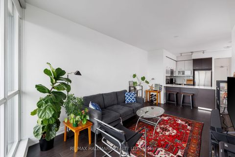 Photo 16 at 1401 - 530 St Clair Avenue W, Cedarvale, Toronto