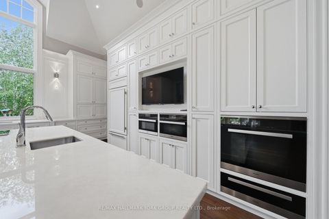 Photo 9 at 45 Adena Meadows Way, Bayview Southeast, Aurora