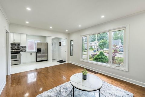 Photo 9 at 7 Putney Road, Alderwood, Toronto
