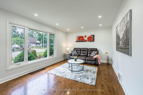 Photo 10 at 7 Putney Road, Alderwood, Toronto