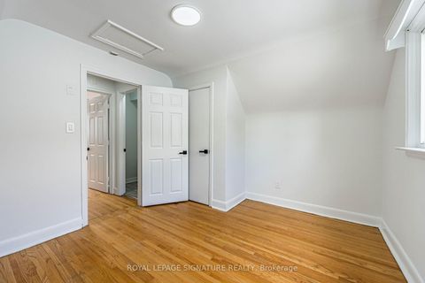 Photo 22 at 7 Putney Road, Alderwood, Toronto