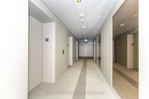 Photo 3 at 1010 - 88 Harbour Street, Waterfront Communities C1, Toronto