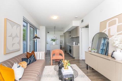 Photo 16 at 1010 - 88 Harbour Street, Waterfront Communities C1, Toronto