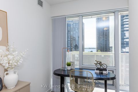 Photo 24 at 1010 - 88 Harbour Street, Waterfront Communities C1, Toronto