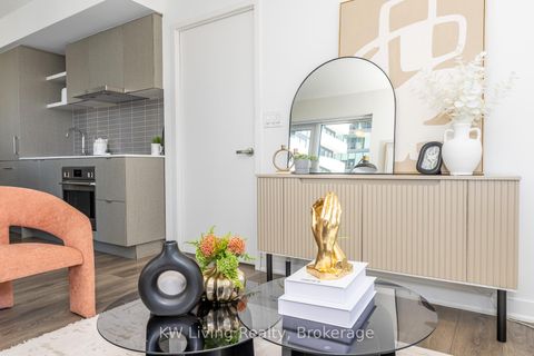 Photo 25 at 1010 - 88 Harbour Street, Waterfront Communities C1, Toronto