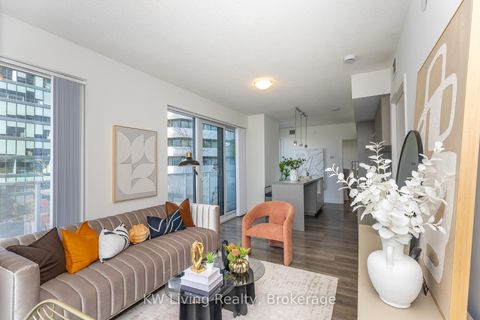 Photo 26 at 1010 - 88 Harbour Street, Waterfront Communities C1, Toronto