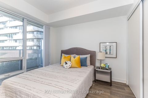 Photo 28 at 1010 - 88 Harbour Street, Waterfront Communities C1, Toronto