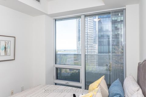 Photo 30 at 1010 - 88 Harbour Street, Waterfront Communities C1, Toronto