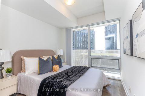 Photo 31 at 1010 - 88 Harbour Street, Waterfront Communities C1, Toronto